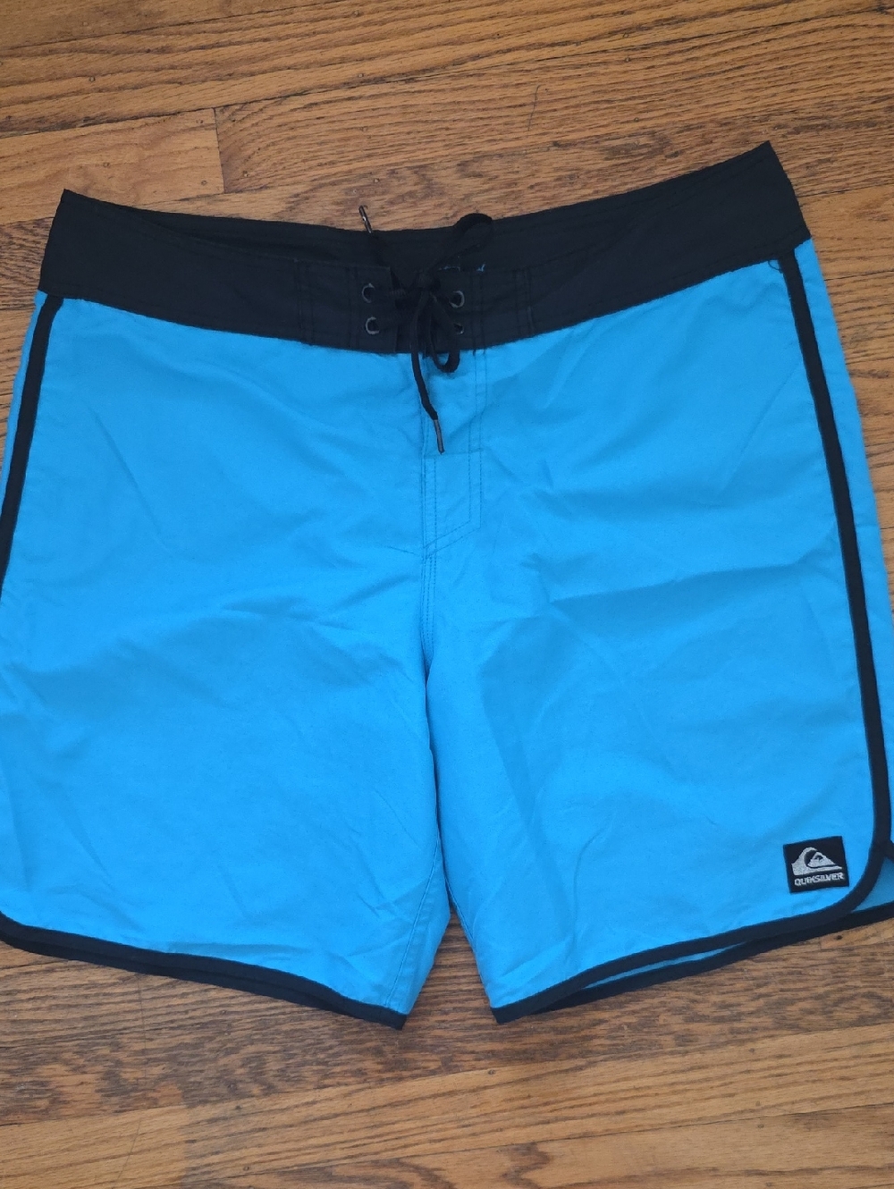 Quiksilver Men’s Board Shorts Sz 36